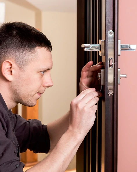 : Professional Locksmith For Commercial And Residential Locksmith Services in Isla Vista, CA