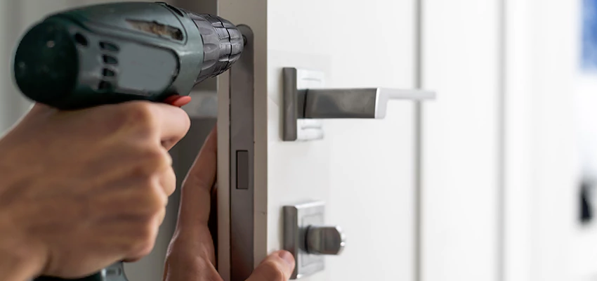 Locksmith For Lock Replacement Near Me in Isla Vista, CA