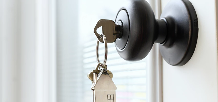 Bifold Door Knob Replacement in Isla Vista, California