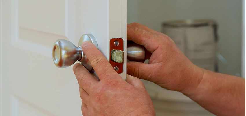 AAA Locksmiths For lock Replacement in Isla Vista, California