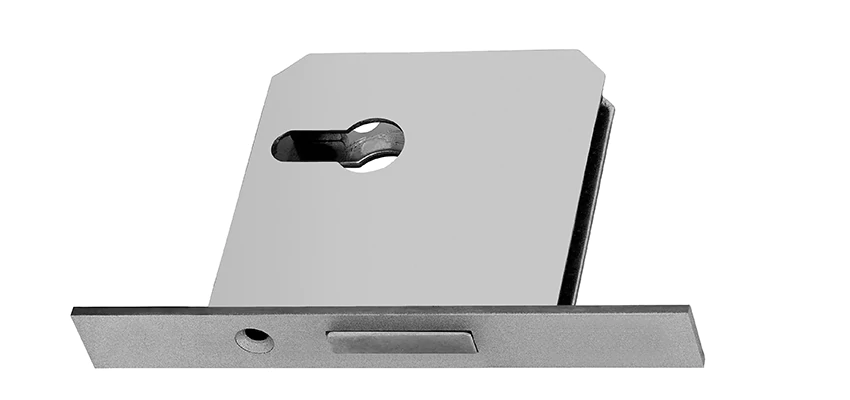 Fix A Deadbolt Door Lock in Isla Vista, California